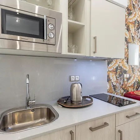 Apartamento 1 Bedroom Awesome In Sevilha