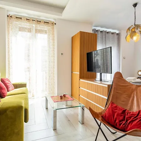 1 Bedroom Awesome In Apartamento